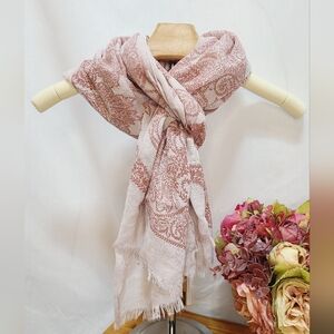 100% Cotton Rose Pink Paisley Scarf in On Linnen White NWT
